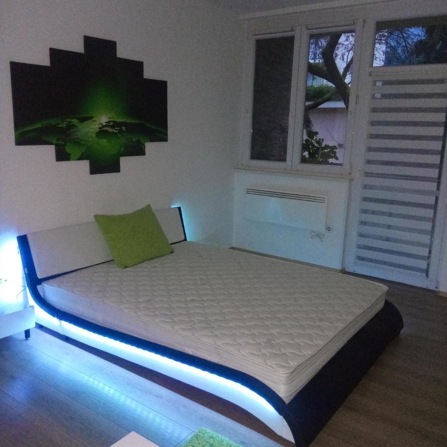 M&D Apartman Eger Zewnętrze zdjęcie